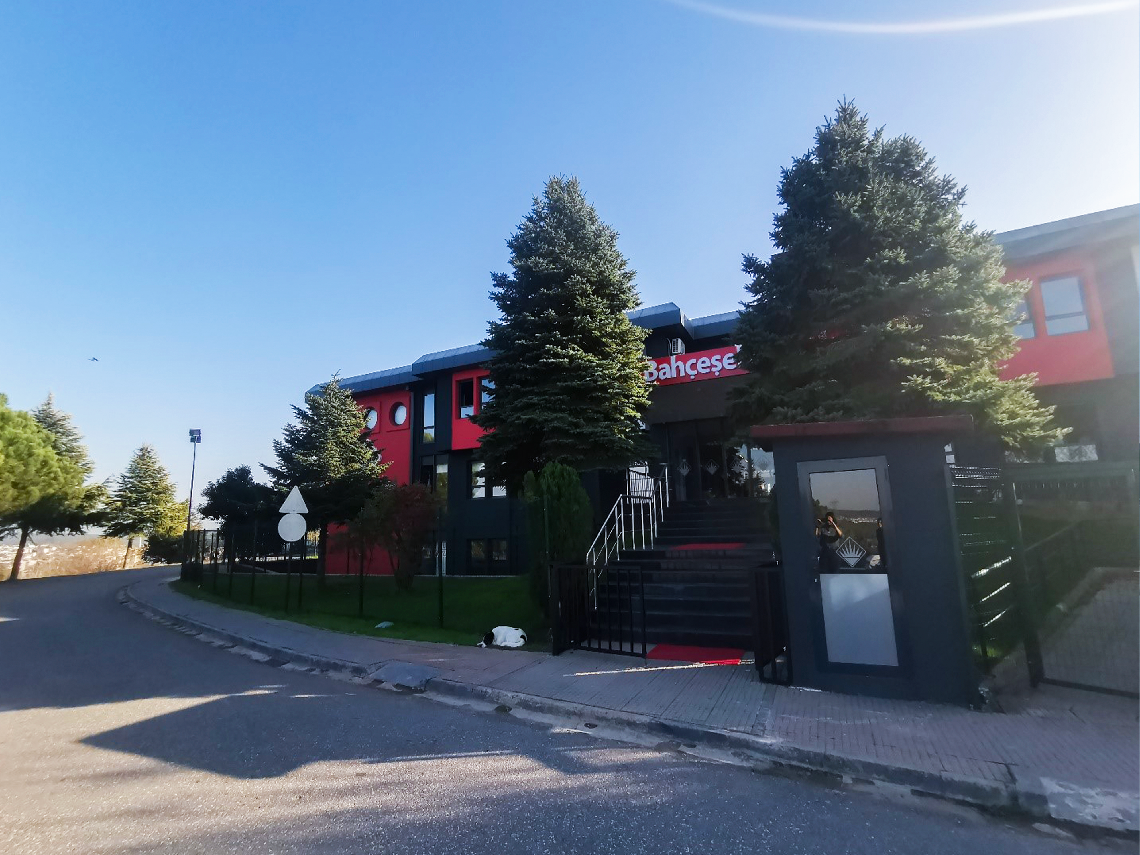 Bahçeşehir Koleji Kemerburgaz Fen ve Teknoloji Lisesi