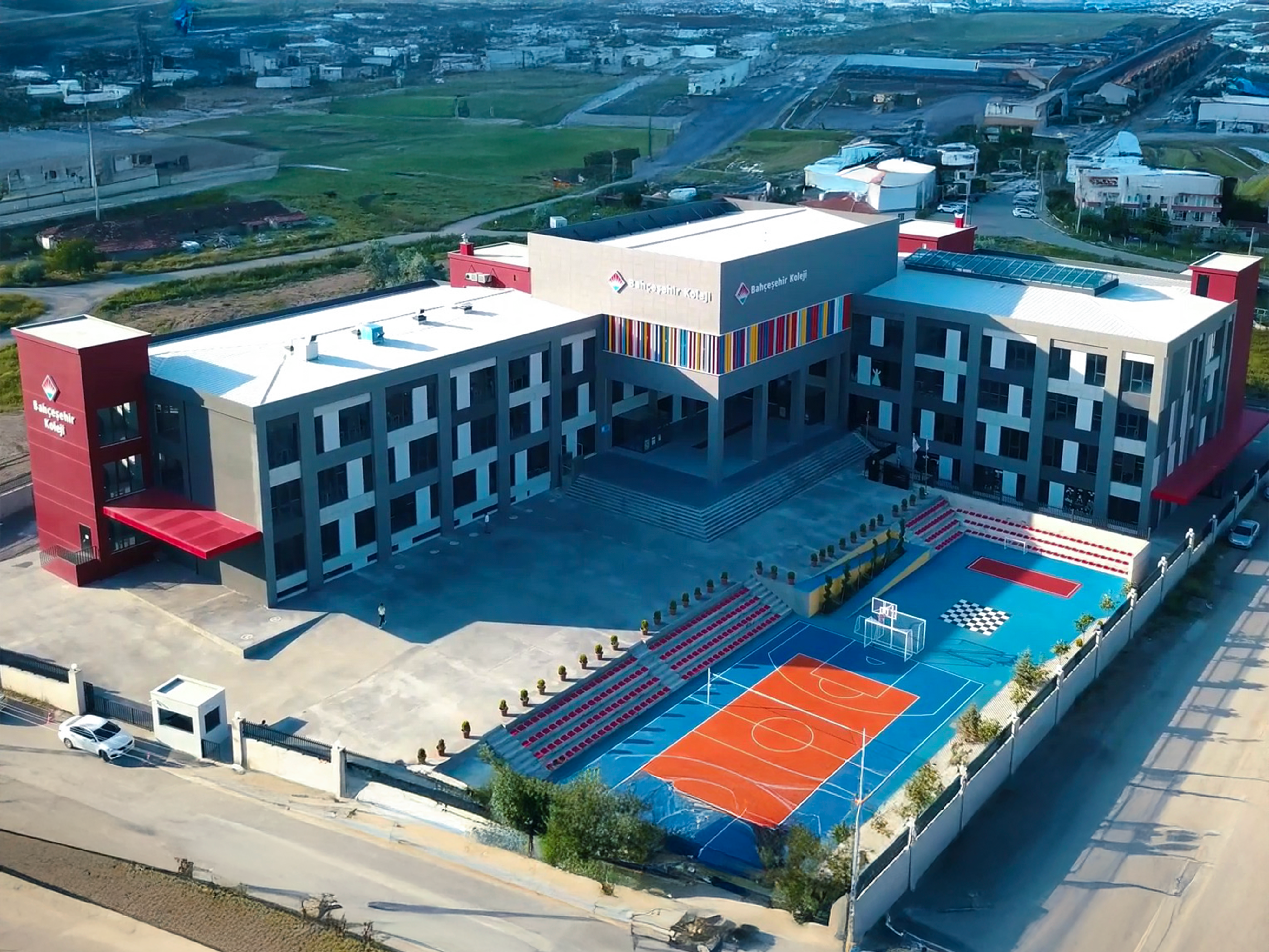 Çankiri Bahçeşehir Koleji Anadolu Lisesi kampüs görseli