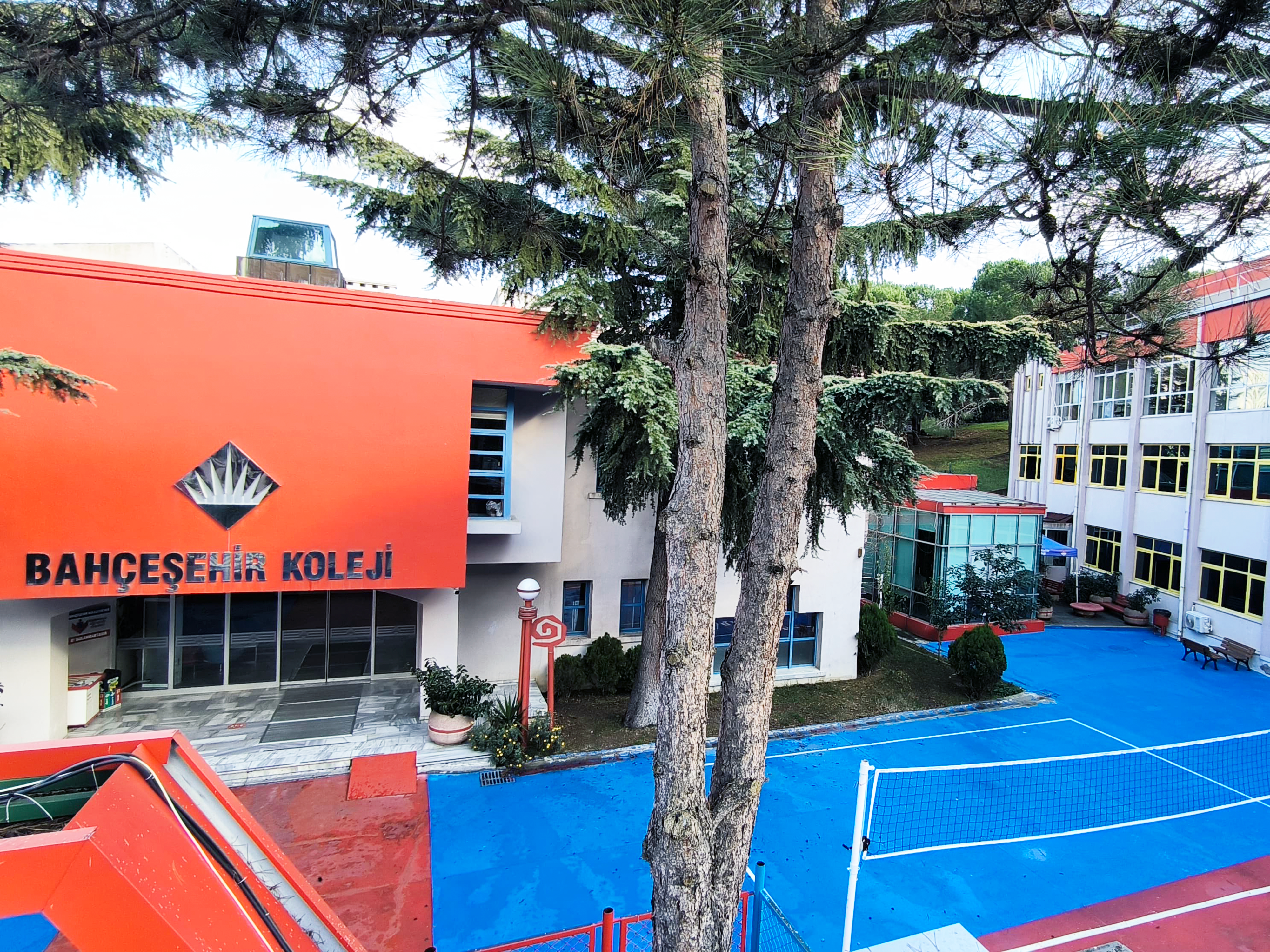 Başakşehir Bahçeşehir Koleji Anadolu Lisesi