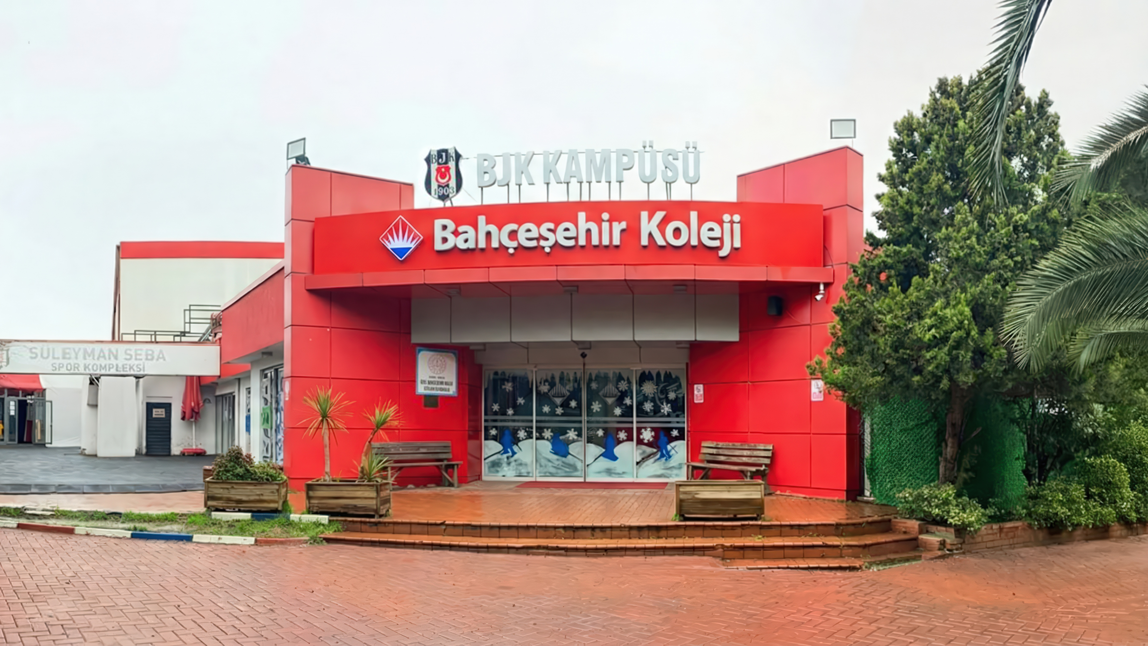 Bahçeşehir Koleji Etiler Ortaokulu