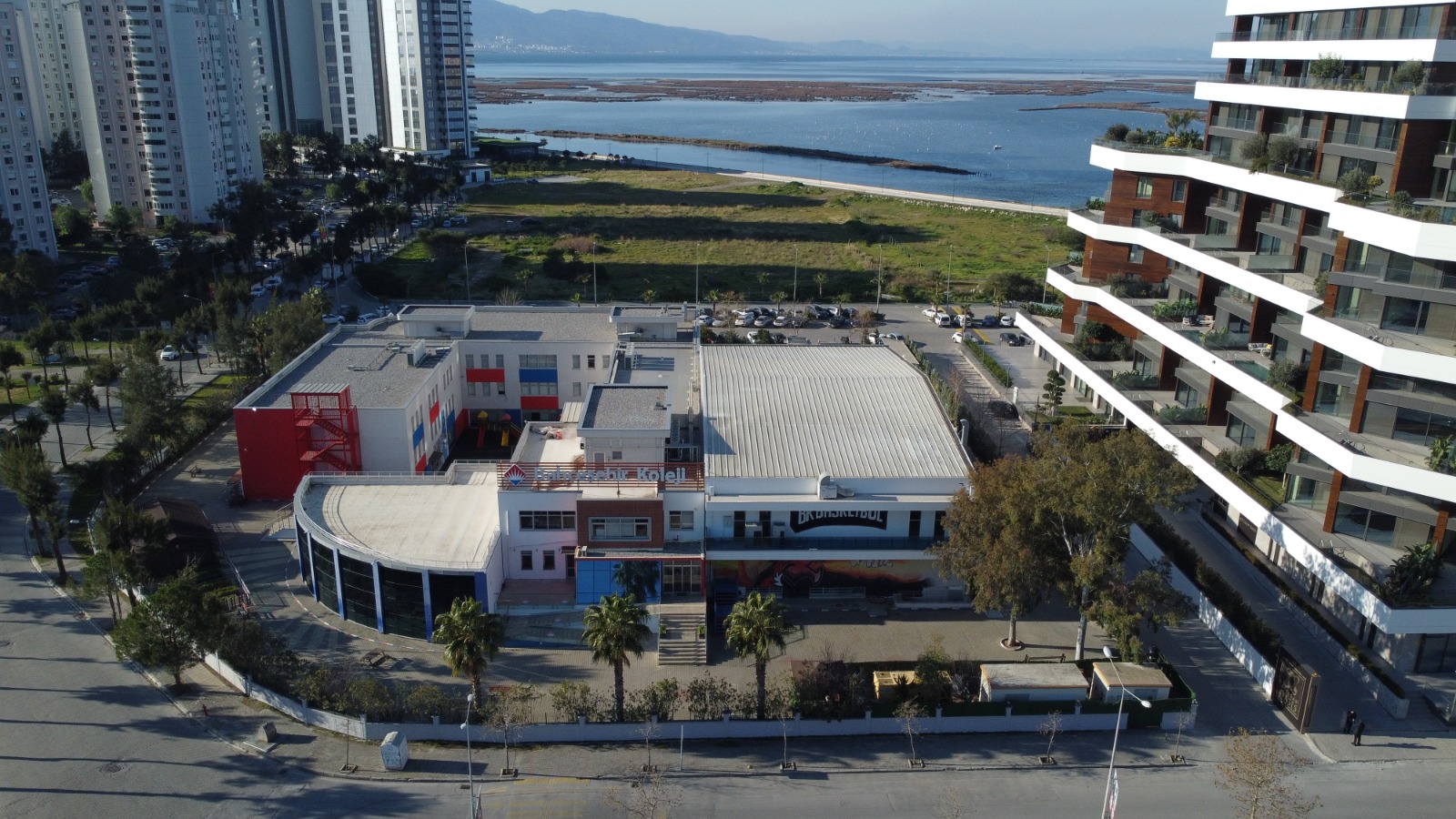 Bahçeşehir Koleji İzmir Karşıyaka Anaokulu kampüs görseli